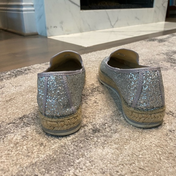 Silver sequin pointed toe espadrilles with silver leather tassels - Picture 6 of 7